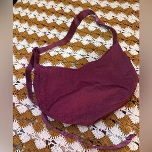 BAGGU Oxblood Medium Crescent